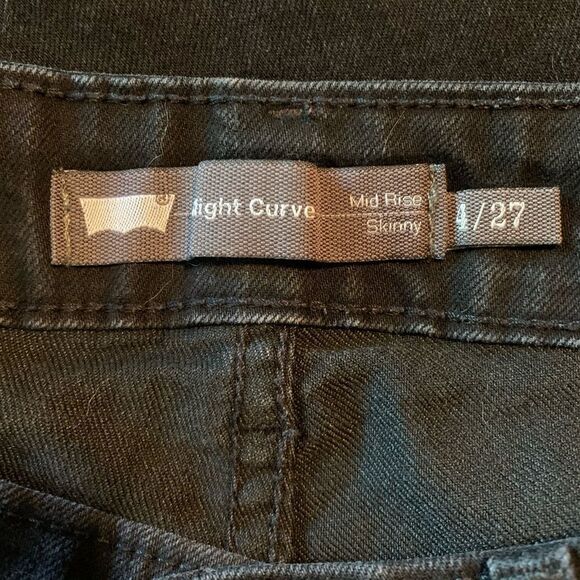 3 for $30! Levi’s slight curve black skinny jeans - Picture 4 of 12